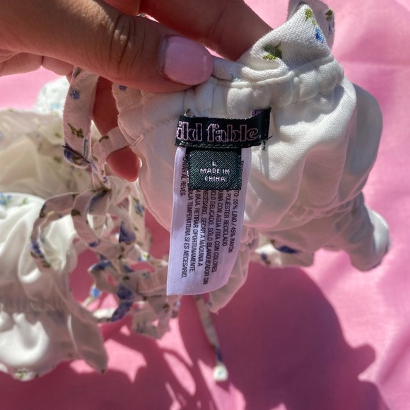 White & Blue Floral Crop Top - Picture 5 of 5